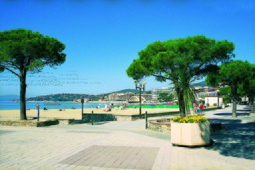 Hotel Lou Paouvadou Sainte-Maxime Exterior foto